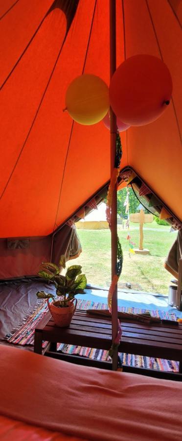 Cocoon Village - Glamping - Domaine Des Grottes De Han Rochefort Exterior foto